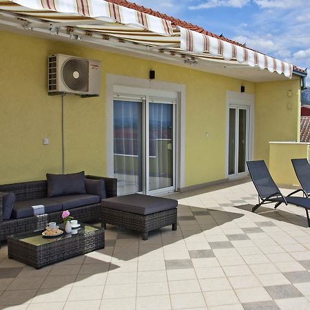 Apartment Noel Kaštela Buitenkant foto