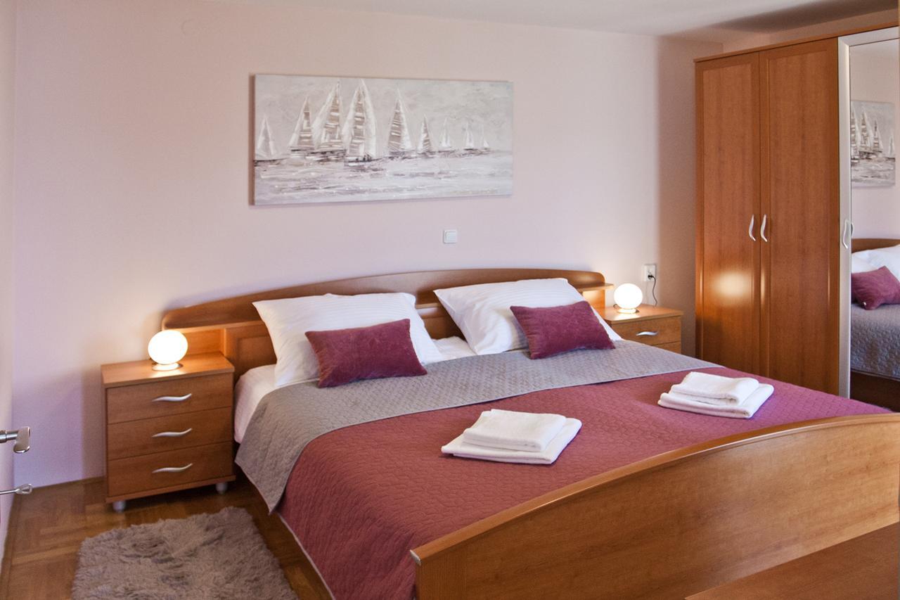 Apartment Noel Kaštela Buitenkant foto