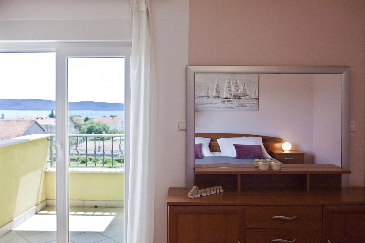 Apartment Noel Kaštela Buitenkant foto
